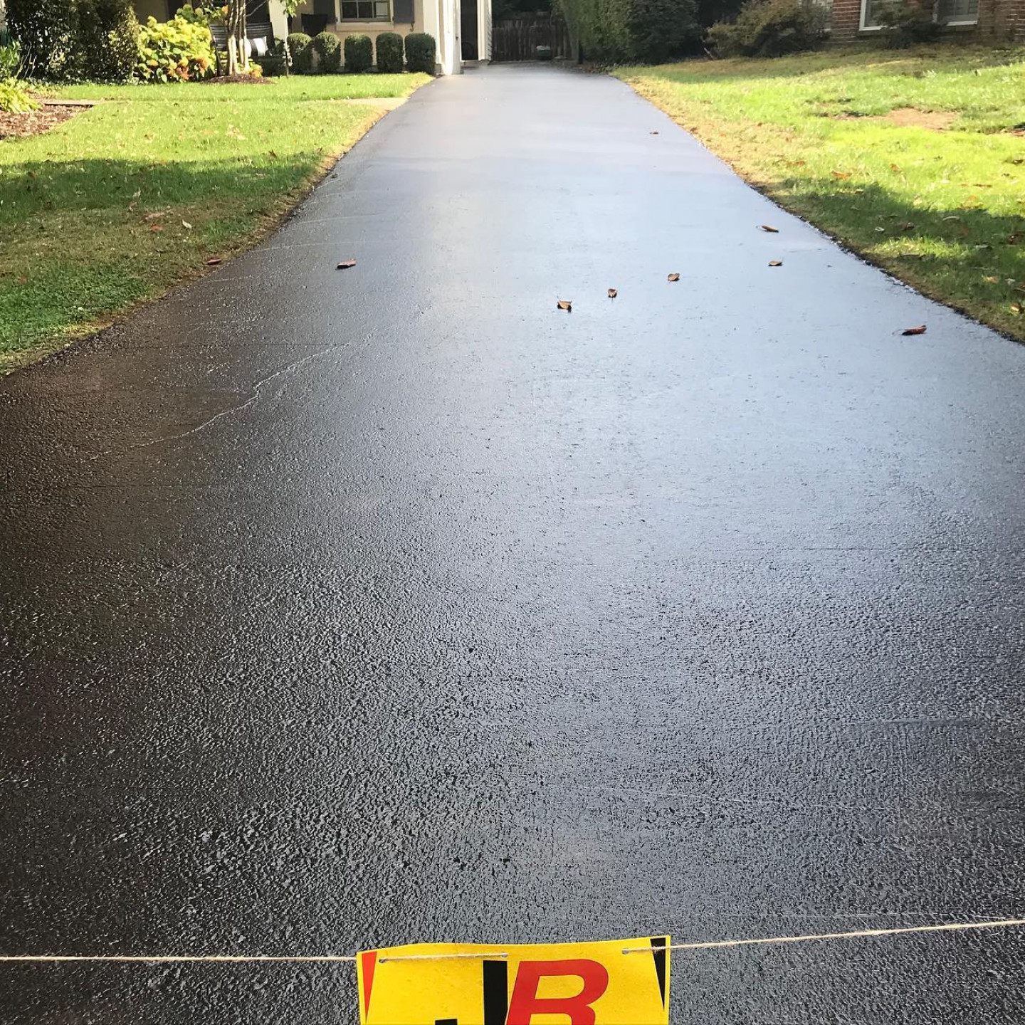 parking-lot-sealing-driveway-sealing-goshen-louisville